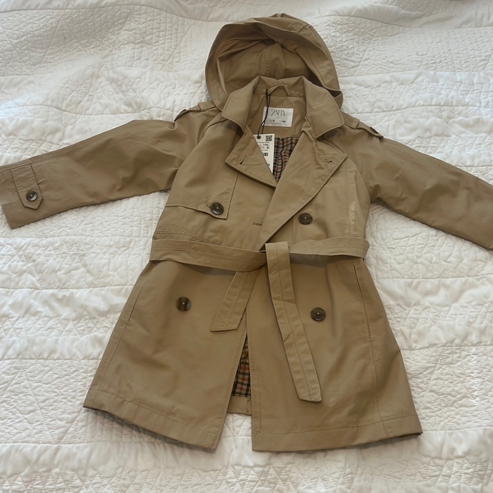 NEW! Zara Girls Classic Trench Coat with hood!